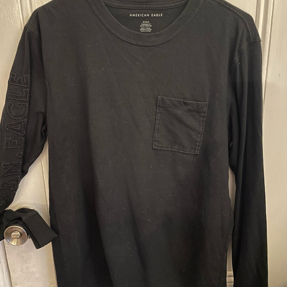 Men’s size M long sleeve  American eagle shirt.